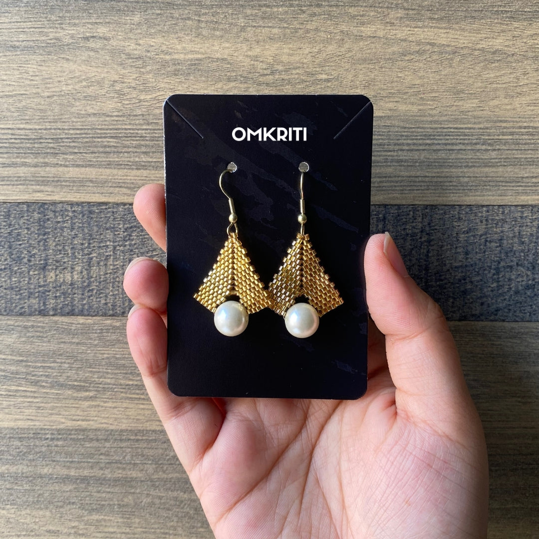 Pearl Cascade Drops (Gold)