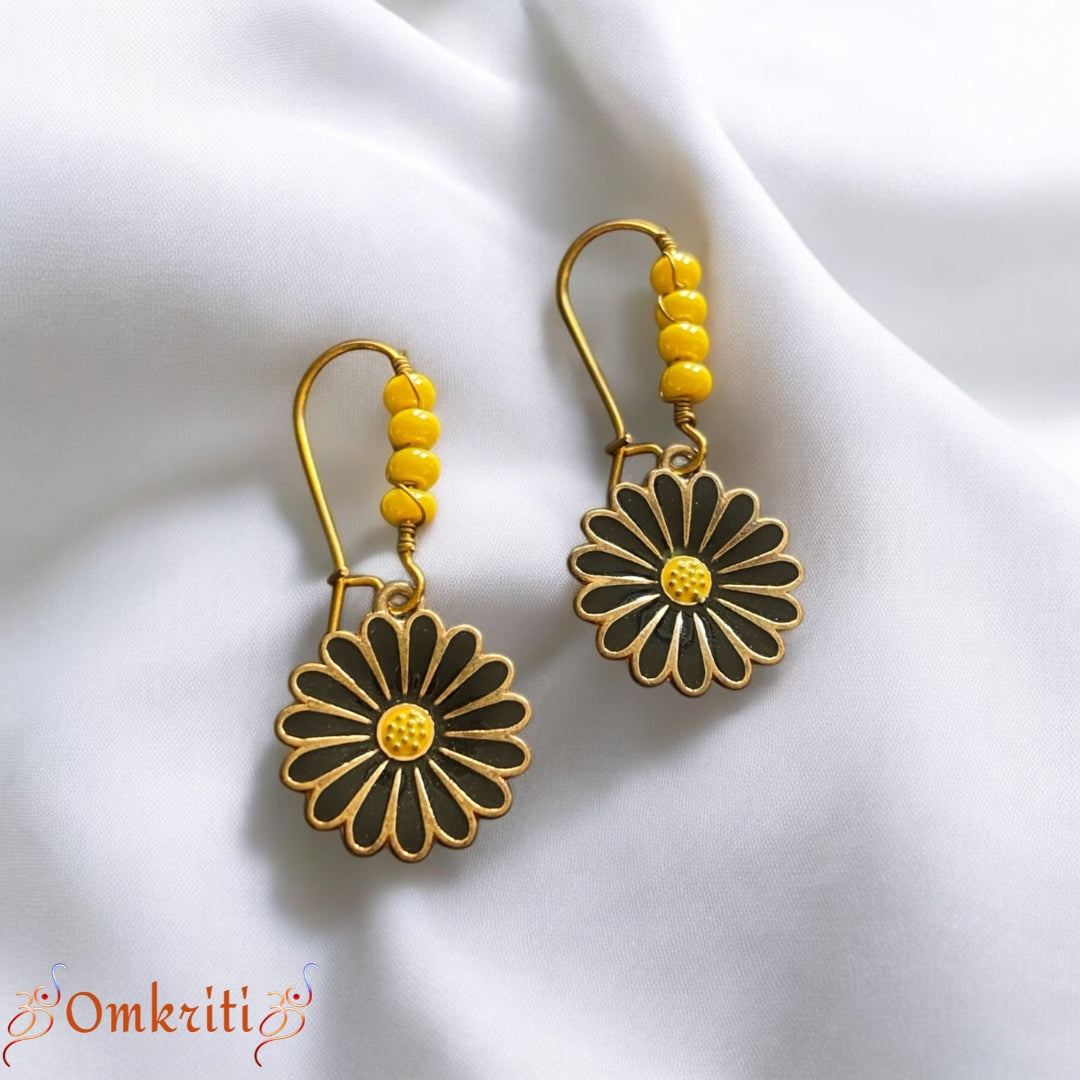 Black Flower Charm Beaded Earring