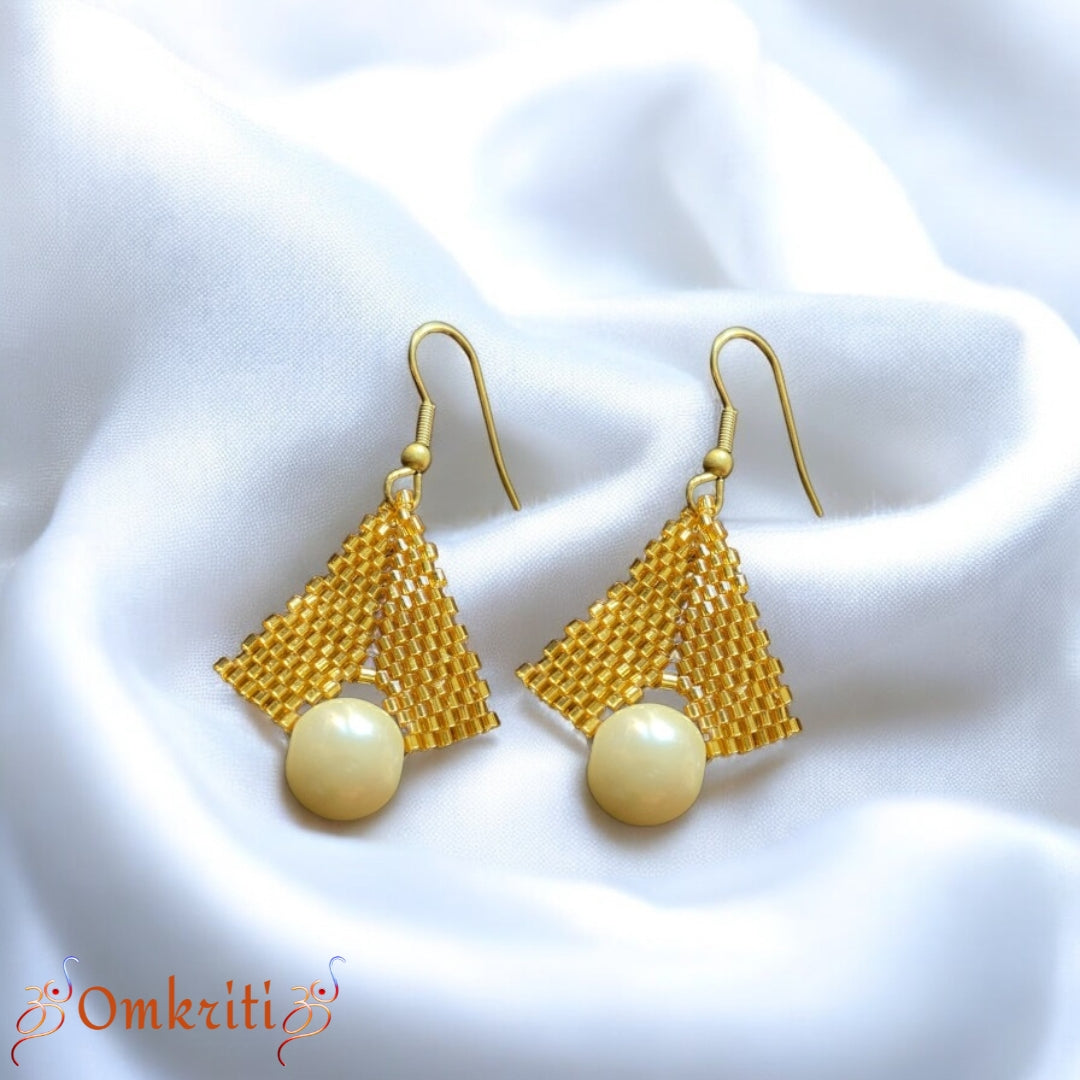 Pearl Cascade Drops (Gold)